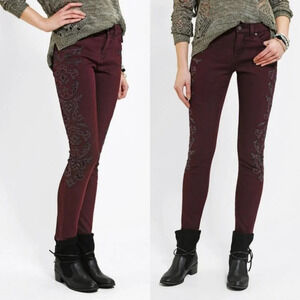 BDG Mid Rise Twig Ankle Embroidered Jeans in Burgundy - Size 30